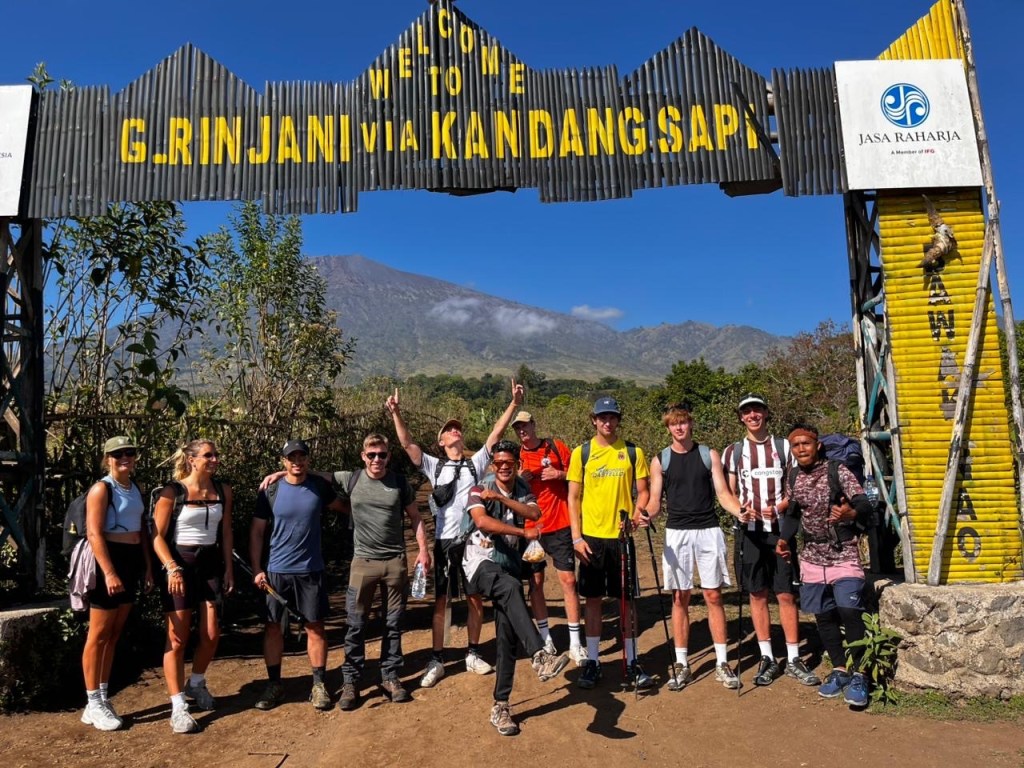 Climbing Mount Rinjani,Lombok - unforgettable adventure 