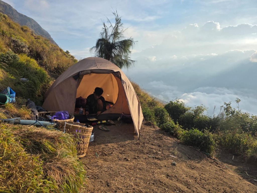 Climbing Mount Rinjani,Lombok - preparation and planning 