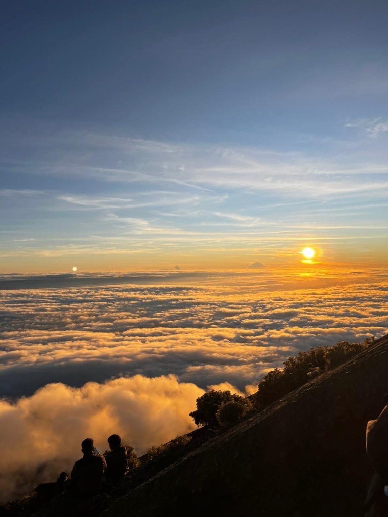 Sunset at mount rinjani Lombok - breathtaking views 