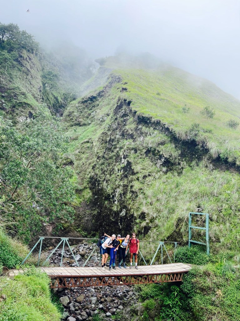 Rinjani trekking 3 days to summit via torean,lombok,Indonesia - scenic views of the hills
