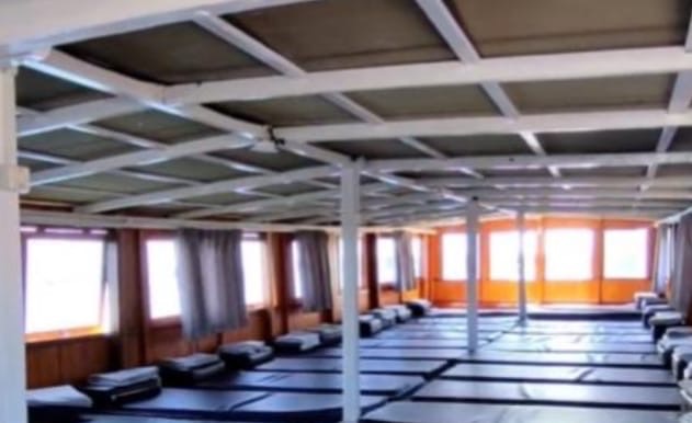 Komodo island tour ,flores- deck class KLM Budi jaya