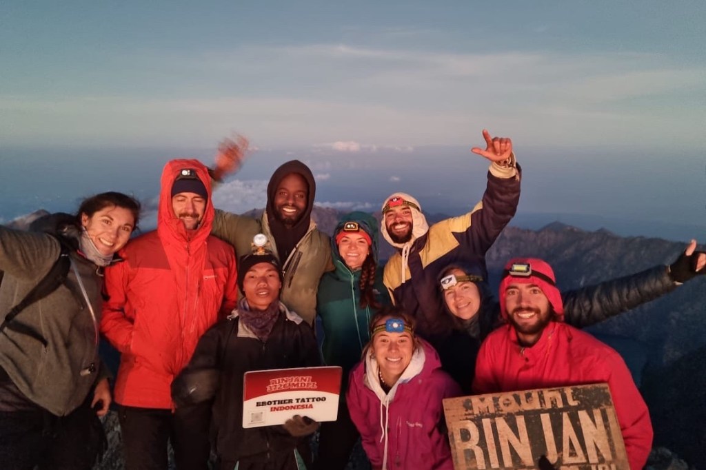 Mount Rinjani trekking routes to reopened April 1,Lombok-indonesia