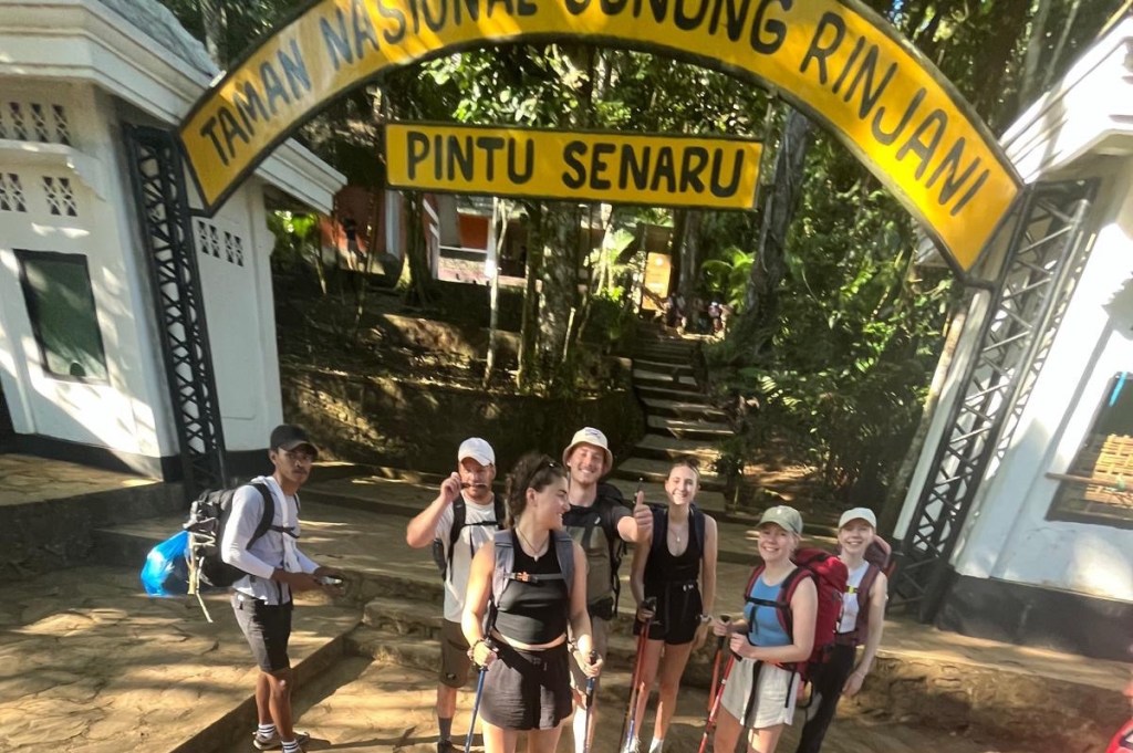 Mount Rinjani trekking package adventure from Senaru,lombok- Indonesia 