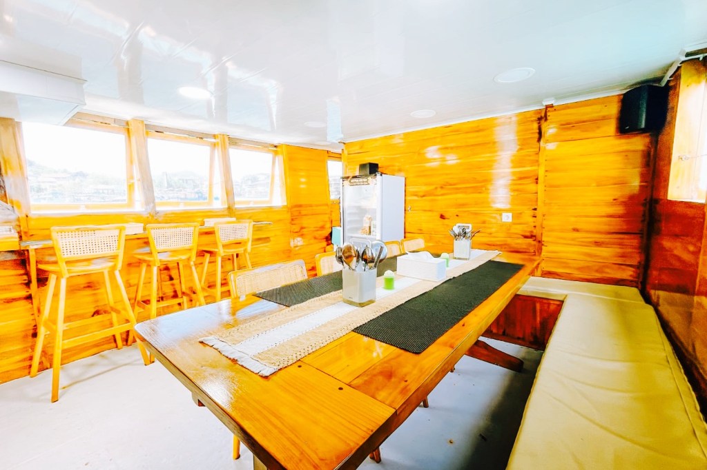 Open Komodo trip 3 days 2 night from Labuan bajo,Flores