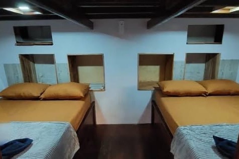 Voyage à Komodo 4 jours 3 nuits pour voir les Komodo,manta rays et requins baleines,flores Labuan bajo - Indonesia