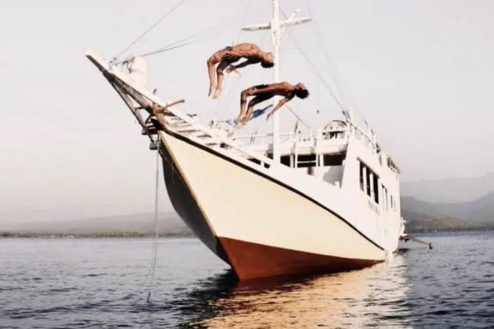 Shared Komodo island trip from Lombok and Labuan bajo 4 days 3 nights,Flores -Indonesia