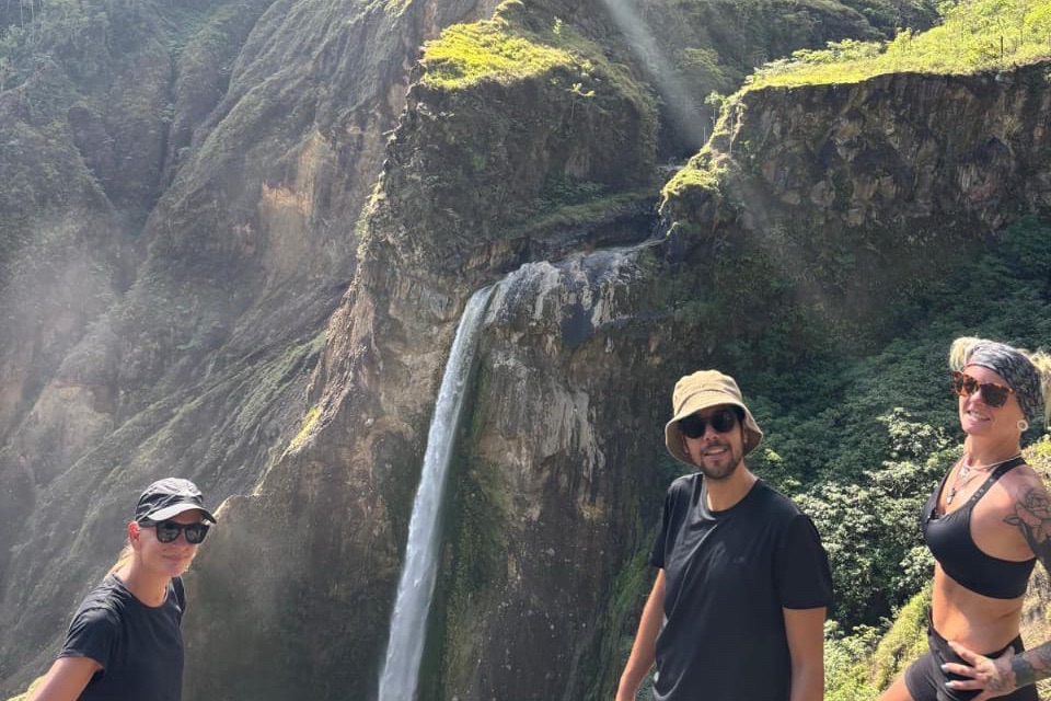 Summit Rinjani 4 days 3 nights Sembalun to senaru,Lombok-hidden waterfalls in Rinjani mountains 